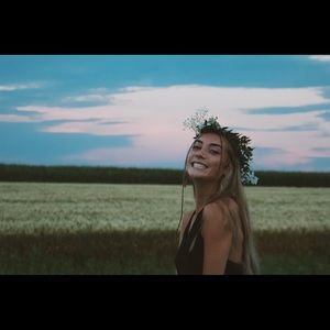 Meet your Posher, Syra